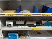Stalen vakkenkast met elektrotechnische robotonderdelen (5x) - afbeelding 7 van  39