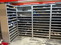 Stalen vakkenkast met elektrotechnische robotonderdelen (5x) - afbeelding 12 van  39