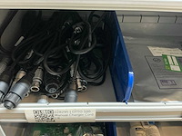 Stalen vakkenkast met elektrotechnische robotonderdelen (5x) - afbeelding 25 van  39