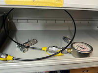 Stalen vakkenkast met elektrotechnische robotonderdelen (5x) - afbeelding 36 van  39