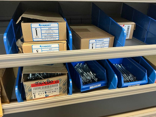 Stalen vakkenkast met fabory ringen, schroeven en bouten (7x) - afbeelding 9 van  58