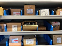 Stalen vakkenkast met fabory ringen, schroeven en bouten (7x) - afbeelding 17 van  58