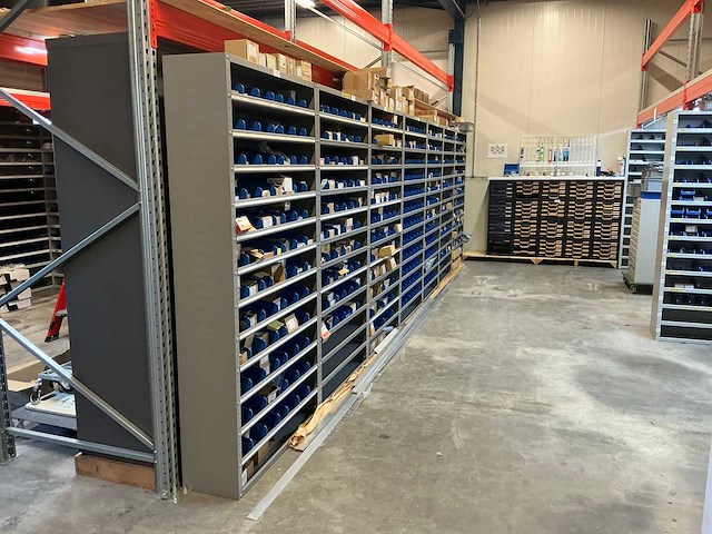 Stalen vakkenkast met fabory ringen, schroeven en bouten (7x) - afbeelding 12 van  58