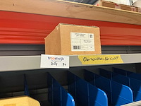 Stalen vakkenkast met fabory ringen, schroeven en bouten (7x) - afbeelding 37 van  58