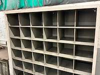 Stalen vakkenkast - afbeelding 2 van  2