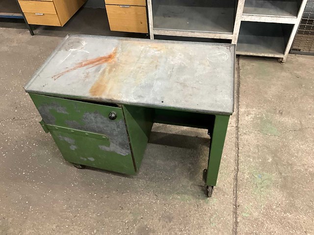 Stalen verrijdbare werkbank - afbeelding 5 van  5