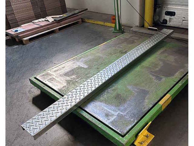 Stalen vloerdelen 5 ton - afbeelding 7 van  9