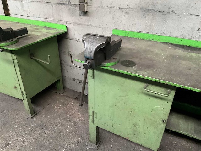 Stalen werkbank met 1 bankschroeven - afbeelding 6 van  7