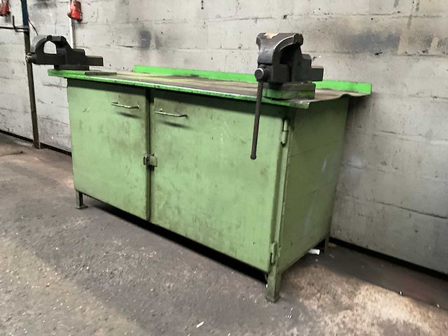 Stalen werkbank met 2 bankschroeven - afbeelding 9 van  15