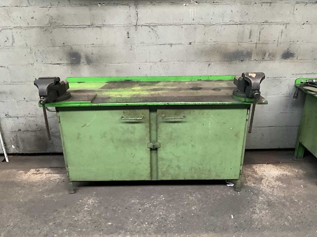 Stalen werkbank met 2 bankschroeven - afbeelding 14 van  15