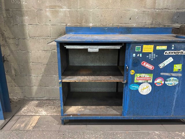 Stalen werkbank met bankschroef - afbeelding 2 van  11