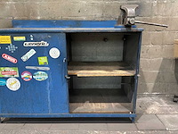 Stalen werkbank met bankschroef - afbeelding 11 van  11