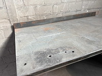 Stalen werkbank met bankschroef - afbeelding 2 van  12