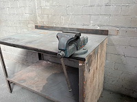 Stalen werkbank met bankschroef - afbeelding 3 van  12
