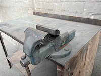 Stalen werkbank met bankschroef - afbeelding 4 van  12