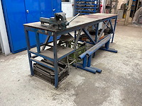 Stalen werkbank met bankschroef - afbeelding 4 van  5