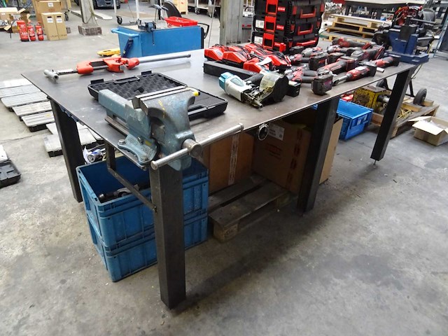 Stalen werkbank - afbeelding 1 van  3