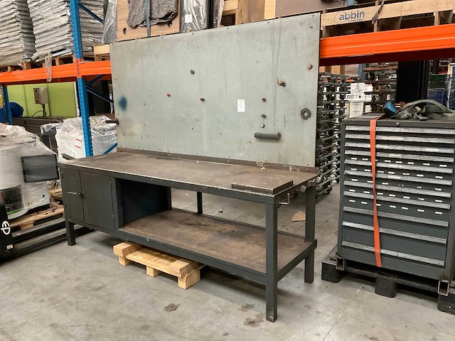 Stalen werkbank - afbeelding 1 van  4