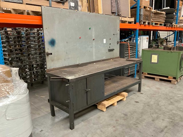 Stalen werkbank - afbeelding 2 van  4