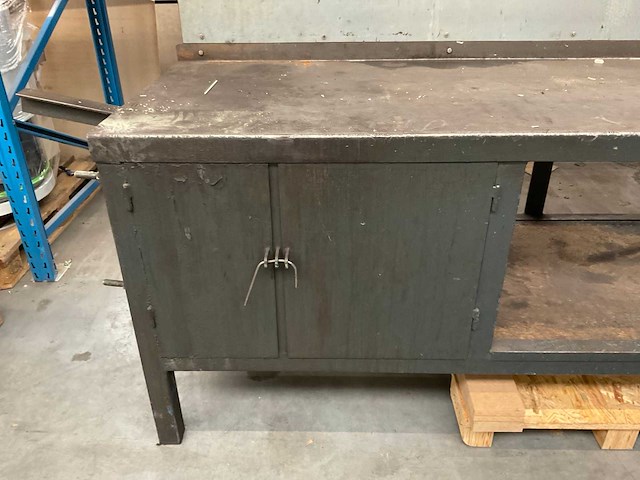 Stalen werkbank - afbeelding 3 van  4
