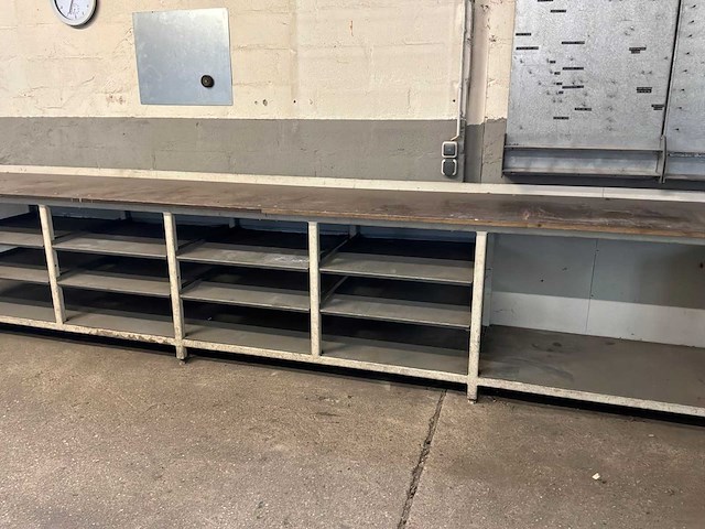 Stalen werkbank - afbeelding 7 van  9