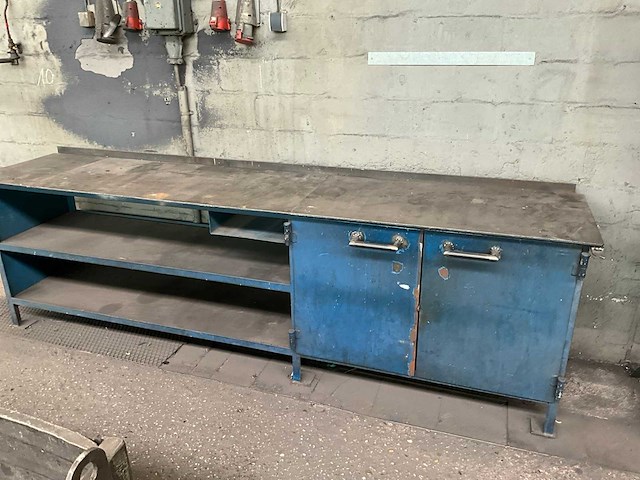 Stalen werkbank - afbeelding 2 van  4