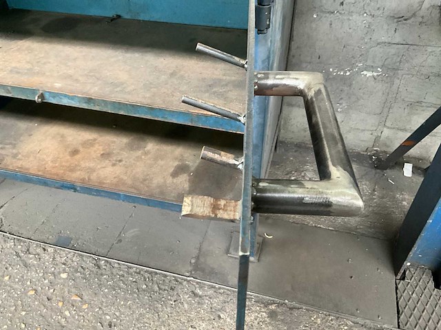 Stalen werkbank - afbeelding 4 van  4