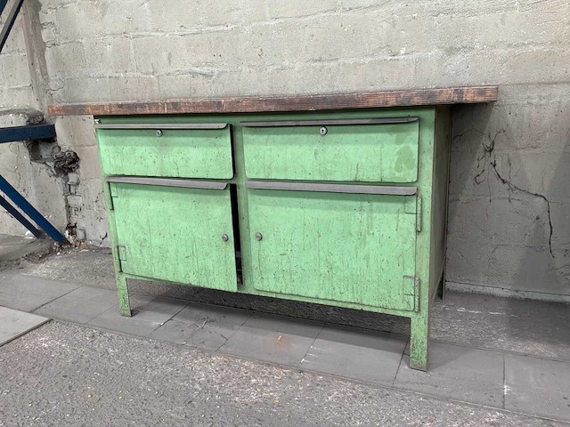 Stalen werkbank - afbeelding 2 van  9