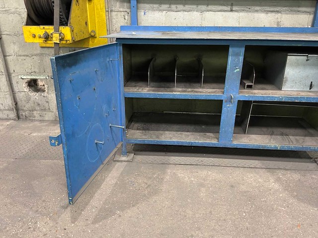 Stalen werkbank - afbeelding 7 van  8