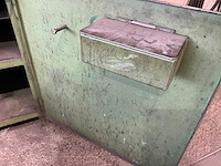 Stalen werkbank - afbeelding 6 van  6