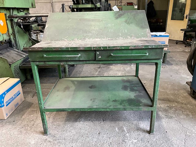 Stalen werkbank - afbeelding 3 van  4