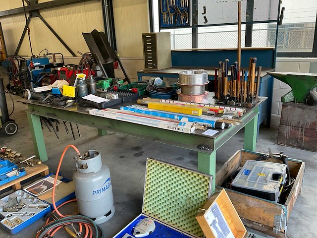 Stalen werkbank - afbeelding 1 van  5