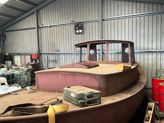 Stalen werkboot casco - afbeelding 6 van  10