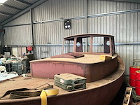 Stalen werkboot casco - afbeelding 6 van  10