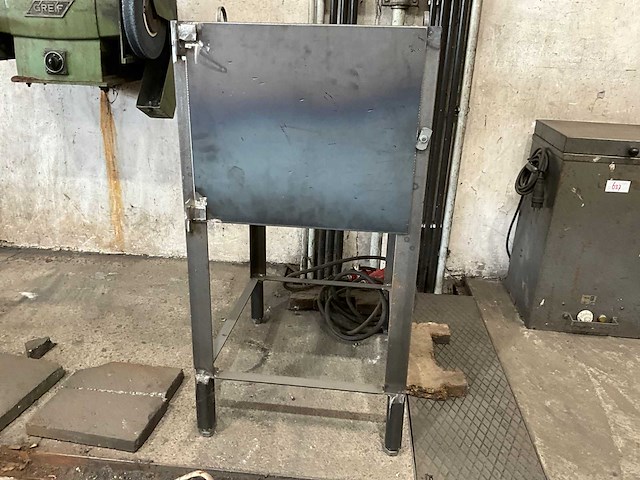 Stalen werkkast - afbeelding 1 van  3