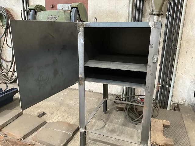 Stalen werkkast - afbeelding 3 van  3