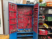 Stalen werkplaatskast met diverse handgereedschap - afbeelding 1 van  8