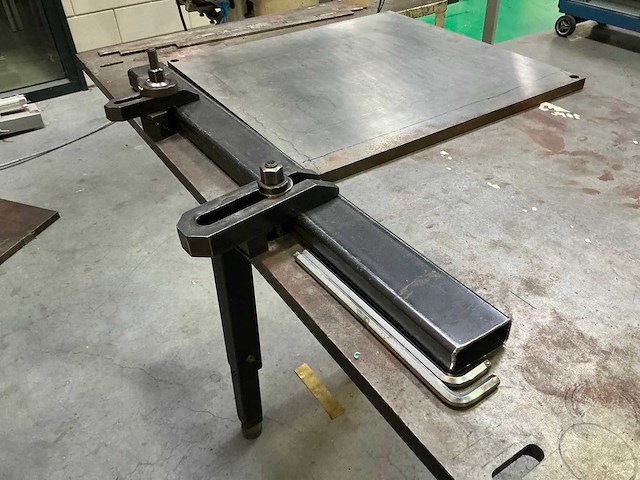 Stalen werktafel 110cm - afbeelding 7 van  7
