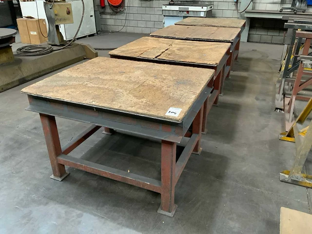 Stalen werktafel (4x) - afbeelding 1 van  2