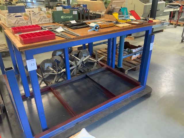 Stalen werktafel - afbeelding 2 van  2