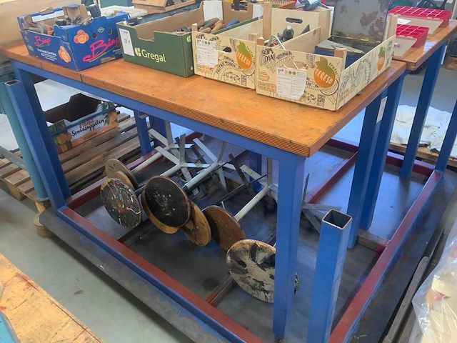 Stalen werktafel - afbeelding 1 van  2