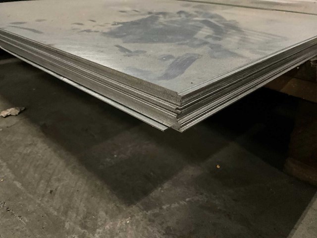 Stalenplaat 147,5x59x0,1cm (21x) - afbeelding 2 van  2