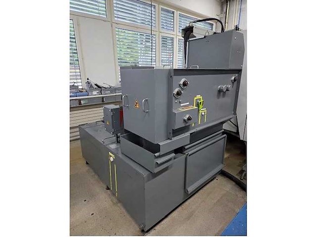 Stama - mc331 - cnc vertical machining centre - 2007 - afbeelding 20 van  21