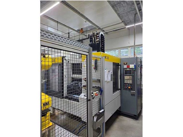 Stama - mc331 - cnc vertical machining centre - 2007 - afbeelding 14 van  21