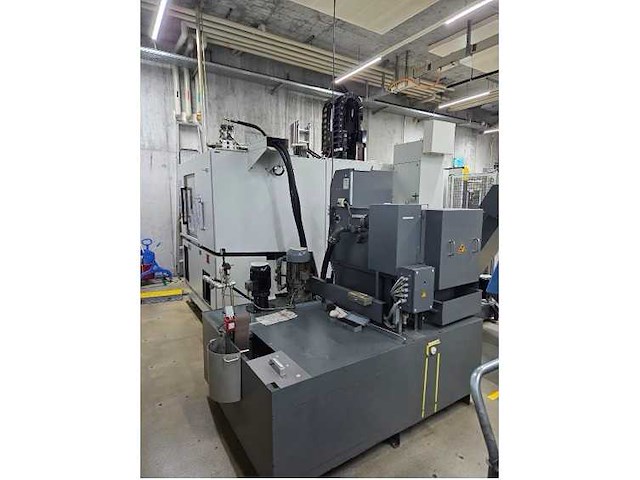 Stama - mc331 - cnc vertical machining centre - 2007 - afbeelding 18 van  21