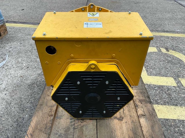 Stamford generator / alternator met aansluitkast – zwart techniek power generation - afbeelding 6 van  7