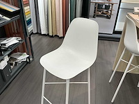 Stamtafel met krukken - afbeelding 5 van  6