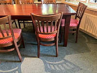 Stamtafel met stoelen - afbeelding 4 van  8