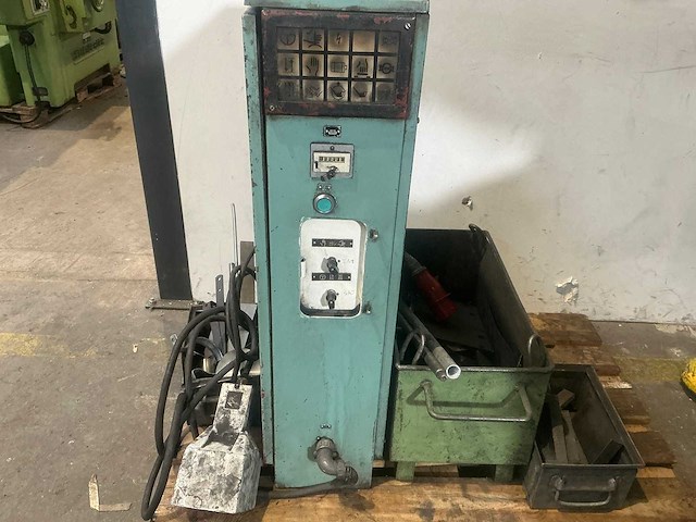 Stanko - kd2128k - eccentric press - 1986 - afbeelding 11 van  12