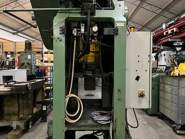Stankoimport 60t excentrieke pers - afbeelding 2 van  12